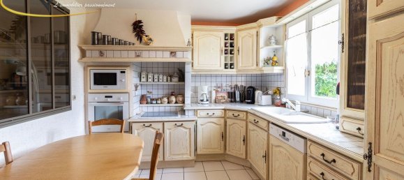 4 bedrooms House in Vaux-sur-Seine, France No. 177950 11