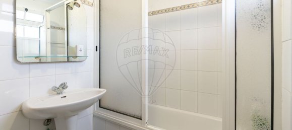 2 Schlafzimmer Haus in Calheta, Portugal, Nr. 29380 7