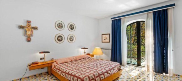 8 bedrooms Villa in Recco, Italy No. 55852 11