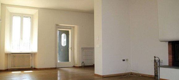 5 غرف نوم فيلا في Civate, Italy رقم 171006 9