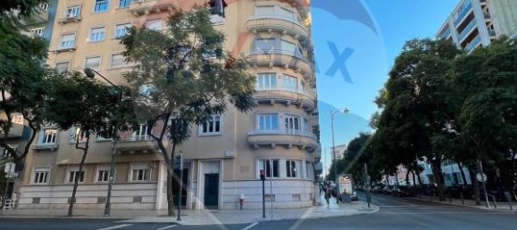 Oficina en Lisbon, Portugal 425 m² No. 78217 2