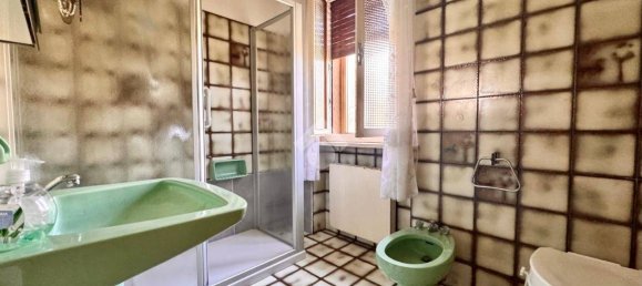 3 bedrooms Villa in Udine, Italy No. 54398 16