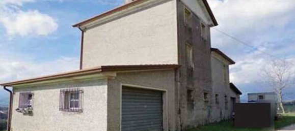 8 rooms House in Susegana, Italy No. 258762 3