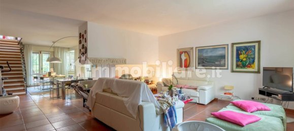 3 bedrooms House in Calenzano, Italy No. 181970 7