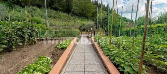 3 bedrooms House in Calenzano, Italy No. 181970 17