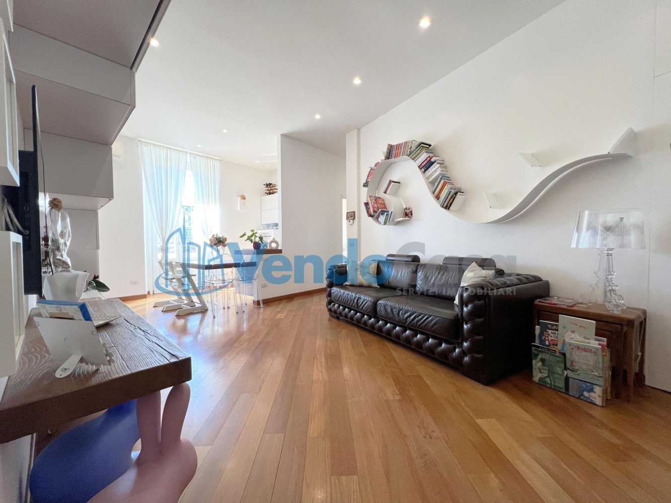 3 rooms Apartment in Milan, Italy No. 336930