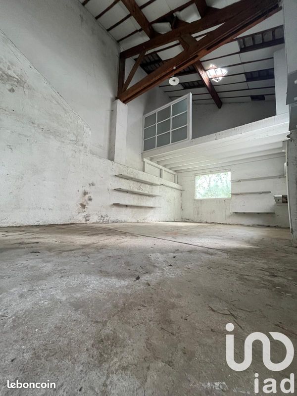 Студия в Бурж, Франция № 56872