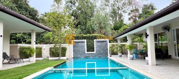 294.74m² House in Bang Lamung, Thailand No. 27422 2