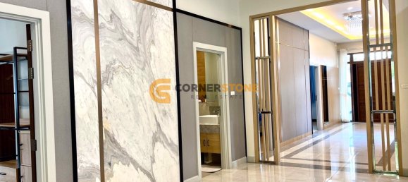 294.74m² House in Bang Lamung, Thailand No. 27422 17