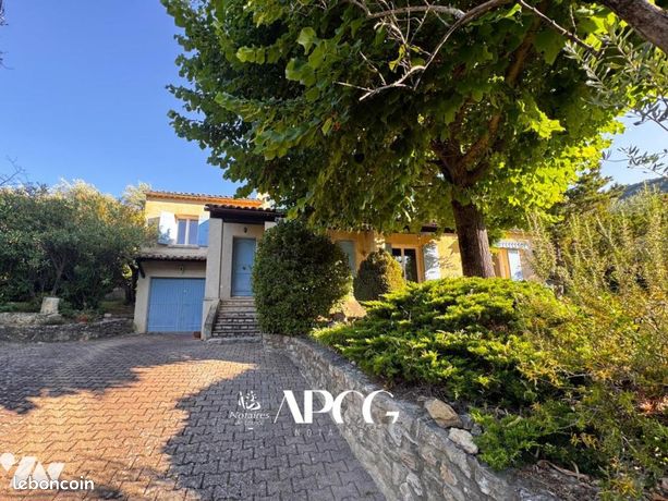 Villa de 4 dormitorios en Nyons, France No. 302222