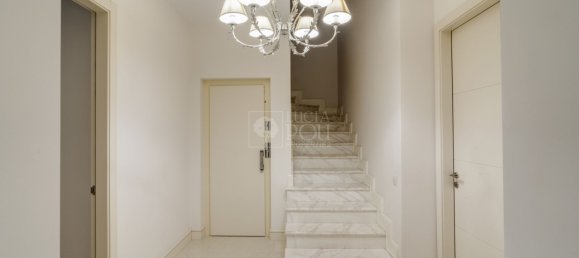 6 bedrooms Villa in Marbella, Spain No. 99443 24