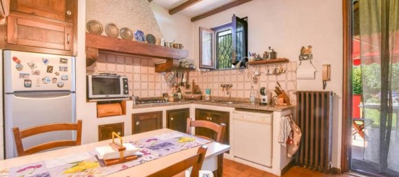 7 rooms Villa in Porto Valtravaglia, Italy No. 109496 16