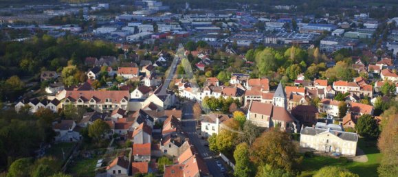 4 bedrooms House in Saint-Thibault-des-Vignes, France No. 175133 4