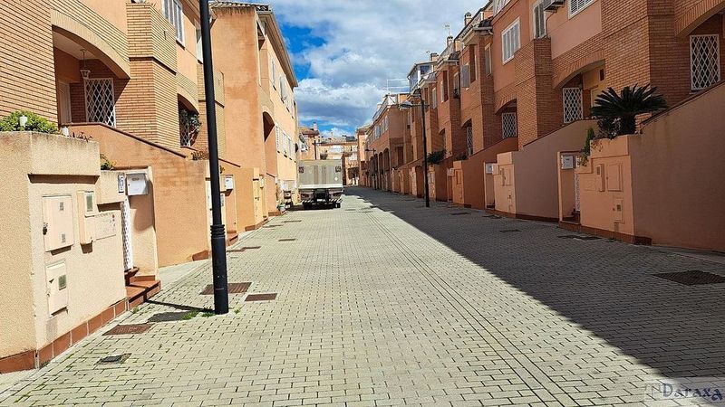 Moradia em banda T3 em Armilla, Spain N.º 227846