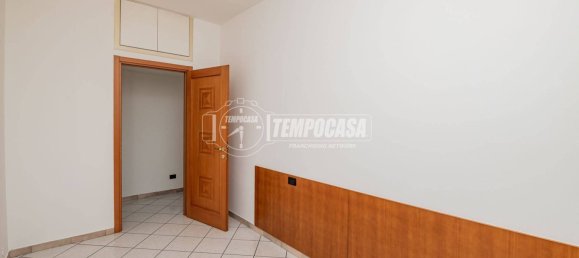 Apartamento de 2 dormitorios en San Giuliano Milanese, Italy No. 15589 61