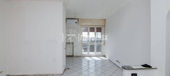 Apartamento de 2 dormitorios en San Giuliano Milanese, Italy No. 15589 7