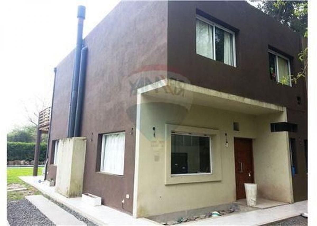 3 bedrooms House in Pilar, Argentina No. 6171