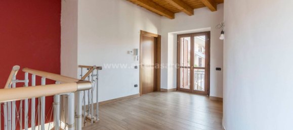 3 bedrooms Apartment in Vanzaghello, Italy No. 335247 8