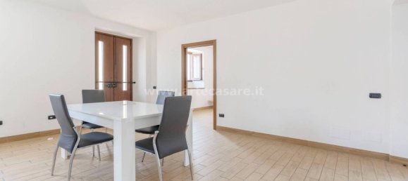 3 bedrooms Apartment in Vanzaghello, Italy No. 335247 6