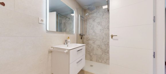 3 bedrooms Apartment in Fuengirola, Spain No. 138090 12