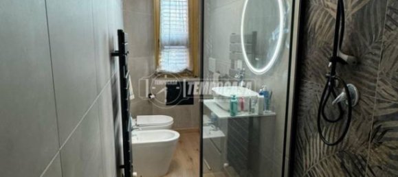 2 bedrooms Apartment in Modena, Italy No. 118798 4