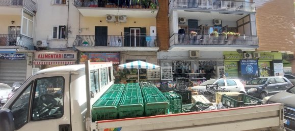 2-Zimmer Gewerbliche Immobilie in Naples, Italy, Nr. 74236 8