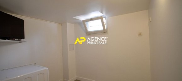 Casa de 3 dormitorios en Bezons, France No. 182061 6