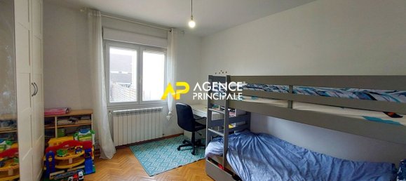 Casa de 3 dormitorios en Bezons, France No. 182061 20