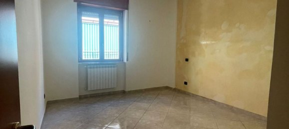 4 bedrooms Apartment in Salerno, Italy No. 360001 2