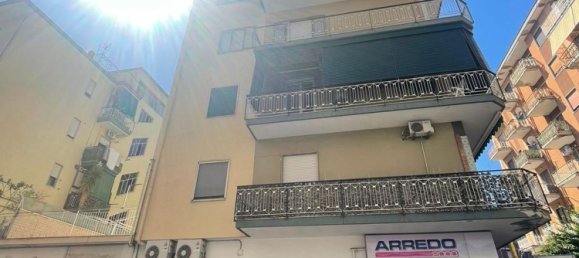 4 bedrooms Apartment in Salerno, Italy No. 360001 18