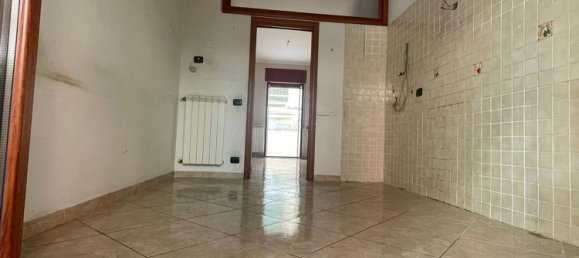 4 bedrooms Apartment in Salerno, Italy No. 360001 13