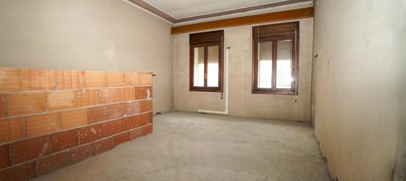 5 rooms Apartment in San Bonifacio, Italy No. 237684 8