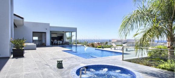 5 Schlafzimmer Villa in Malaga, Spain, Nr. 120994 24