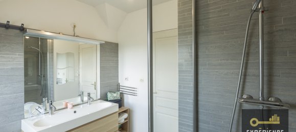 Дом с 5 спальнями в Кот-д'Армор, Франция № 278599 10