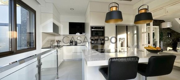 3 bedrooms House in Calheta, Portugal No. 146076 5