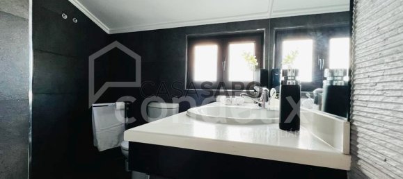 3 bedrooms House in Calheta, Portugal No. 146076 16