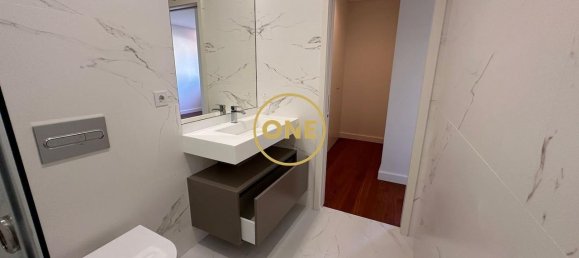 3 chambres Appartement à Matosinhos, Portugal No. 51658 25