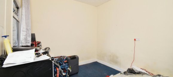 1 bedroom Maisonette in Ilford, United Kingdom No. 10936 8