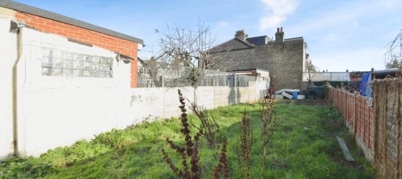 1 bedroom Maisonette in Ilford, United Kingdom No. 10936 12