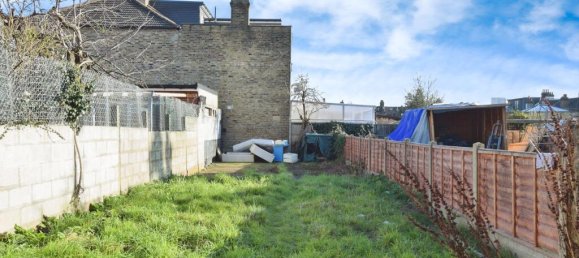 1 bedroom Maisonette in Ilford, United Kingdom No. 10936 10