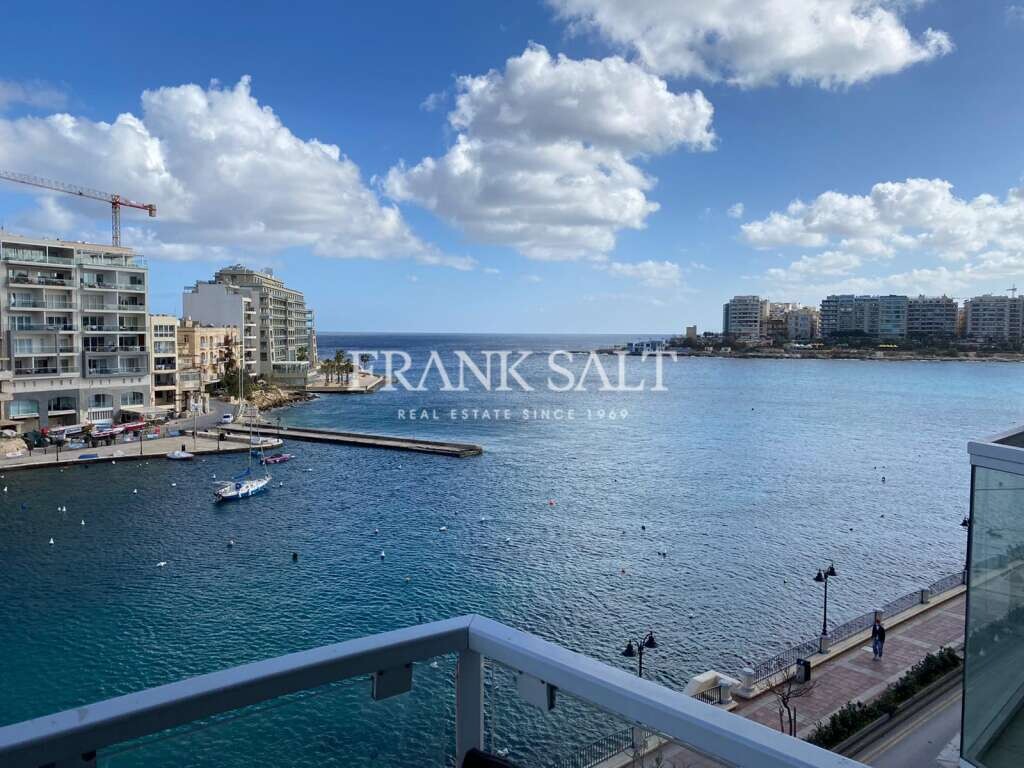 Apartamento T2 em Saint Julian's, Malta N.º 9422
