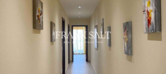 3 bedrooms Apartment in Pieta, Malta No. 11080 12