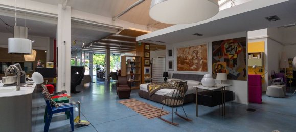 886m² Commercial property in Pordenone, Italy No. 316342 5