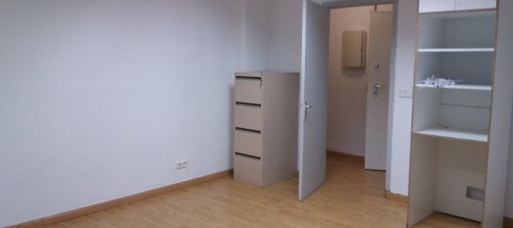 72m² Office in Segovia, Spain No. 117364 15