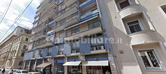 2 Schlafzimmer Wohnung in Bari, Italy, Nr. 335697 9