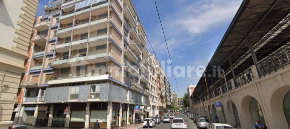 2 Schlafzimmer Wohnung in Bari, Italy, Nr. 335697 2