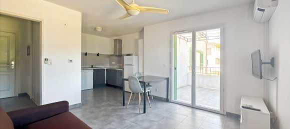 1 bedroom Apartment in L'Ile-Rousse, France No. 48043 3