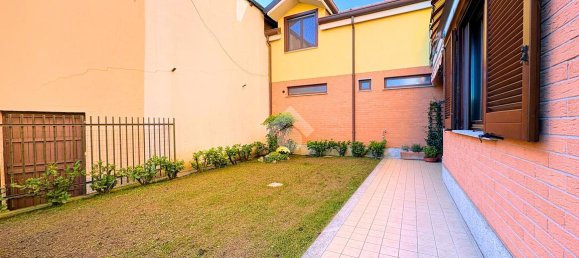 3 rooms Apartment in La Loggia, Italy No. 236673 28