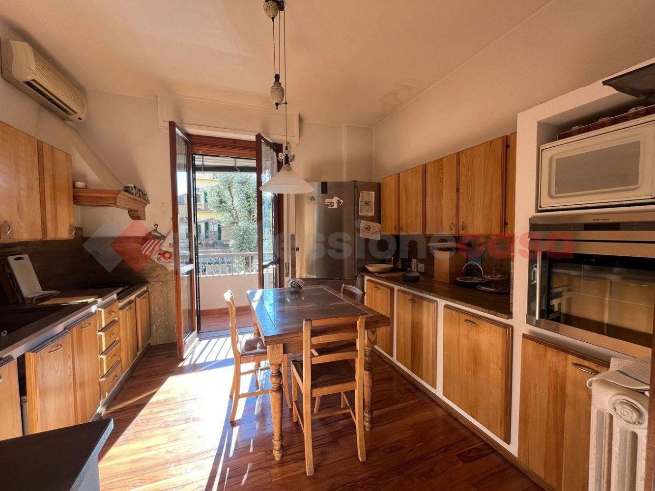 7 rooms Apartment in Florence, Italy No. 203098