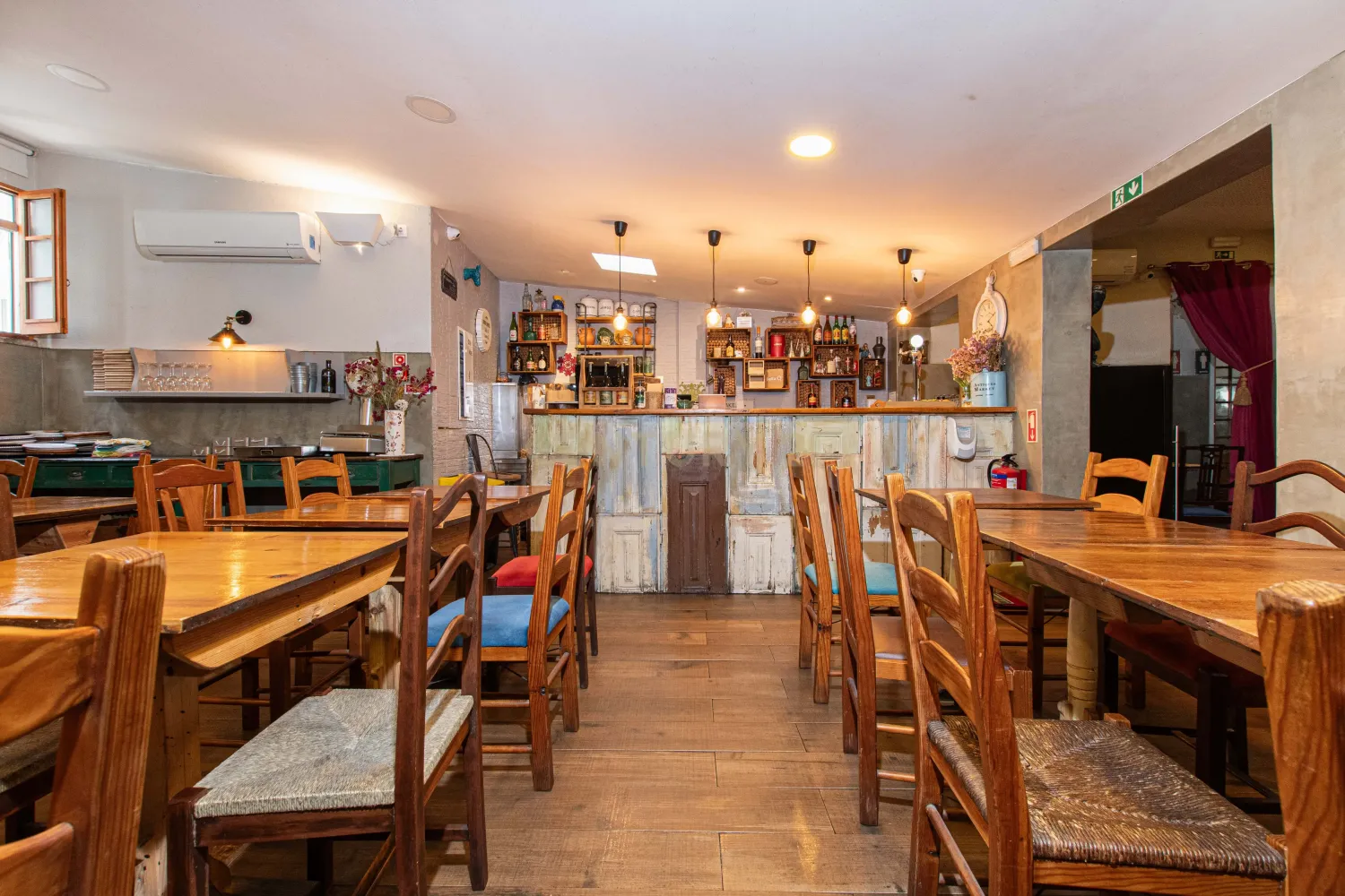 Коммерческая недвижимость 136м² в Амадора, Португалия № 204036